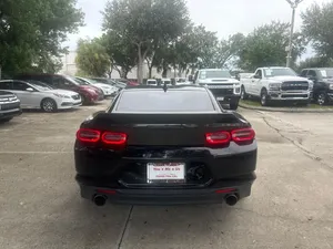 Usado 2019 Chevrolet Camaro 2LT - Product Image 3