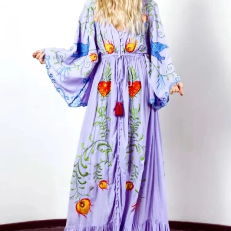 Luxueux Floral Maxi Robe Mexicain Brodé Travail Boho Lady Resort Soirée Robe Blanche Style Bohème Mexicain à manches longues