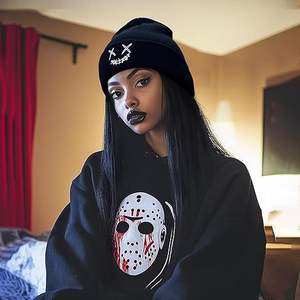 Bonnet tricoté avec logo personnalisé élégant vente en gros bonnet à la mode bonnet chaud d'hiver bonnets brodés pour les acheteurs de boutiques - Product Image 4