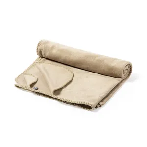 Coperta Sostenibile in Pile Corallo RPET Riciclato - Product Image 1