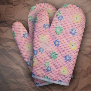 <b>Red</b> Oven Mitts printed Style Best Quality Oven Mitt for Oven Use Manufacturer in India - Product Image 2