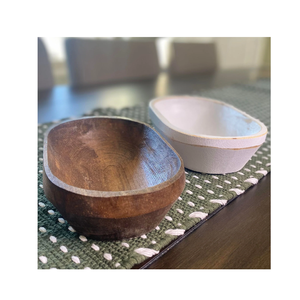 Bols à pâte en bois ronds décoratifs rustiques sculptés à la main de grande taille et produit décoratif de table - Product Image 5