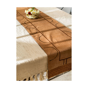 Calentamiento espacios de vacaciones 100% algodón naranja Jacquard bordado camino de mesa rústico 180 GSM 80 pulgadas India OEM ISO FedEx Decor - Product Image 6