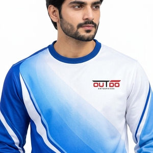 Sweat-shirt pour homme en tissu polyester lisse, offrant une qualité d'impression vive, un confort léger et une grande résistance. - Product Image 5