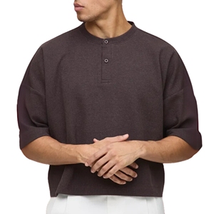 Camiseta Henley Casual para Hombre, Cuello Henley, Manga Corta, Tela de Algodón Personalizada, Venta al por Mayor, Corte Holgado, Color Marrón - Product Image 1