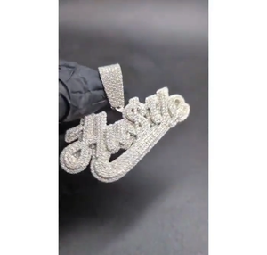 Colgante de Lujo Hip Hop con Letra Inicial Personalizada, Plata de Ley 925, Bañado en Rodio, con Diamantes Moissanite VVS, para Uso Unisex - Product Image 1