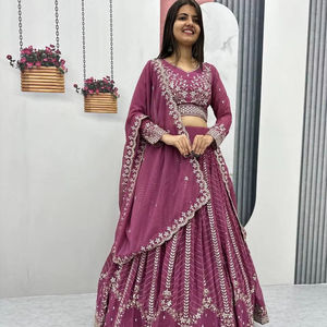 Séquence de broderie en georgette couleur pêche traditionnelle travail Lehenga Choli avec Dupatta pour la fête - Product Image 1