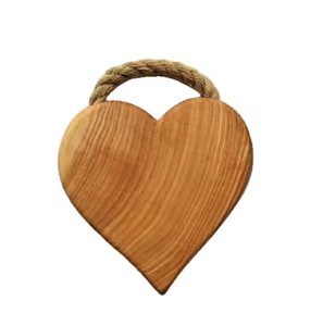 Planches à découper en bois modernes en forme de coeur avec noeud suspendu Meilleure vente de blocs en bois attrayants durables au prix le plus bas - Product Image 1