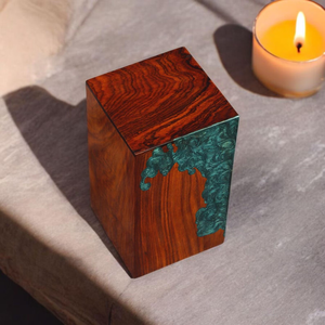 Urne funéraire personnalisée en palissandre indien Boîte à cendres en bois pour animaux de compagnie/adultes Urnes funéraires en bois avec motifs personnalisés - Product Image 4