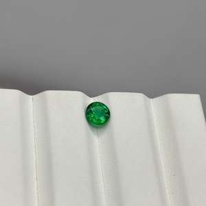 Émeraude naturelle de haute qualité 0,87 ct, vente en gros, pierre de naissance de mai, coupe ronde, facettée, pierre précieuse en vrac pour la fabrication de bagues, fournisseur de bijoux - Product Image 5