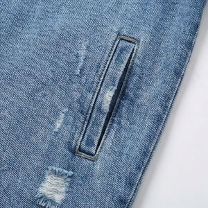 Veste en jean personnalisée pour femmes, poche sur la manche, style varsity, veste matelassée, jean lavable, vêtement d'extérieur en denim, élégant, décontracté, couleur personnalisée - Product Image 5