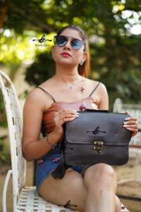 Neues Design Echte Leder handtasche Umhängetasche Handmade Hot Sale Stilvolle Umhängetasche für Frauen - Product Image 3