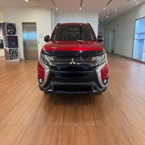 MITSUBISHI OUTLANDER SE S-AWC 2020 d'occasion, conduite à gauche/droite - Product Image 1