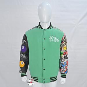 Haute demande Logo personnalisé haute qualité Chenille broderie manches longues en cuir Streetwear hiver hommes en cuir veste universitaire hommes - Product Image 1