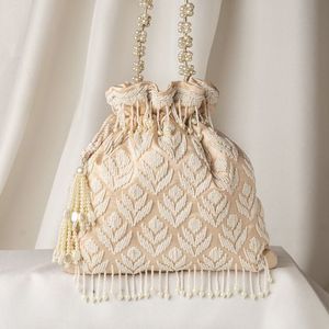 MAGNIFIQUE BRODERIE SUR SACS POTLI EN SOIE BRUTE PERLES DE VERRE EN CRISTAL, PERLES, TRAVAIL DABKA POUR FÊTE/MARIAGE @ 2024 - Product Image 1