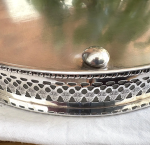 Plateau rond en aluminium moderne de luxe vintage doré, fait à la main, durable, pour la maison et la cuisine, décoration de mariage - Product Image 5