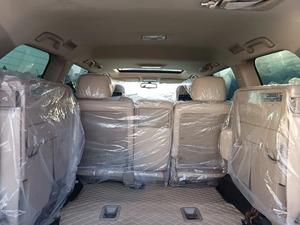 Sales saisonnières Toyotas Land crsuiser GXR Modèle 2010 Facelift 2023 - Product Image 5