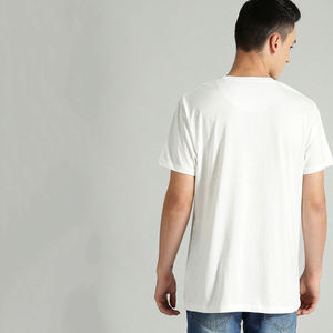 Wholesale Custom 100% Cotton <b>Men's</b> Slim Fit Tee <b>shirt</b> Longer drop <b>Curved</b> <b>Hem</b> Round Neck Muscle Fitness <b>Men</b> Gym <b>T</b> <b>shirt</b> - Product Image 4