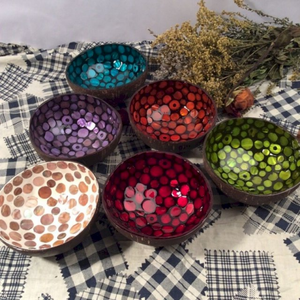 Tazón de Cáscara de Coco Lacado, Ecológico, Hecho a Mano, para Ensaladas, con Diseño Floral, Logotipo Personalizado, Color y Tamaño Personalizables, Diseño Moderno - Product Image 3