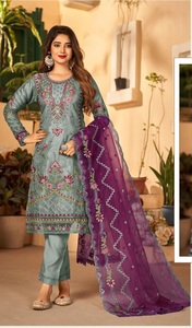 Diseñador paquistaní Kurtis con bordado de seda viscosa Pent y Organza Duppata colección para mujer - Product Image 2