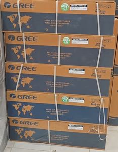 Aire Acondicionado Split Inverter Gree de 3.5 kW, 12000-18000 BTU, Clase de Eficiencia Energética, Control por Aplicación, para Europa y Asia - Product Image 1