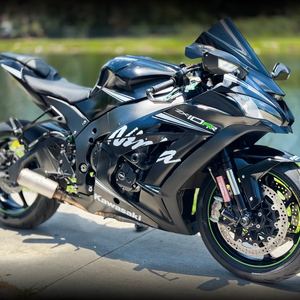 Kawasaki NINJA ZX-10RR usada del 2017 disponible - Product Image 1
