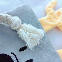 Jouet à mâcher pour chien fait main, écologique, durable, style dessin animé moderne, peluche douce, lavable, emballé dans un carton flexible