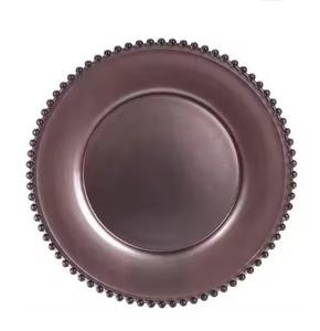 Assiette de chargeur moderne en métal fini rouge, restaurant de qualité exclusive unique, servant des assiettes durables impressionnantes en vente - Product Image 6