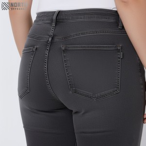 Jeans en denim pour femmes Jeans décontractés Nouvelle mode de jeans pour femmes Fabricant personnalisé Vêtements de rue de luxe à la mode pour femmes - Product Image 5