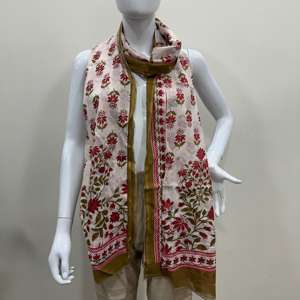 Stole vintage faite à la main pour femmes, nouveau design, en coton imprimé, pour les fêtes, longue, dupatta pour l'hiver et l'été - Product Image 2