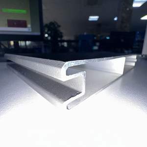 โปรไฟล์แผงอัดขึ้นรูปอลูมิเนียมในราคาถูกที่ song hong อลูมิเนียมเวียดนามเกรดอุตสาหกรรมปรับแต่งได้ - Product Image 3