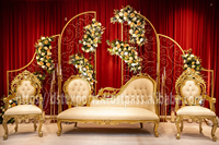 Canapé de scène de mariage avec deux chaises, ensemble canapé moderne à dossier haut pour mariage asiatique, or blanc, causeuse de marié, scène Canada