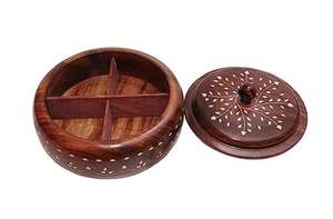 Frutos Secos Redondos de Madera Marrón para Regalos - Artesanía Moderna - Product Image 2