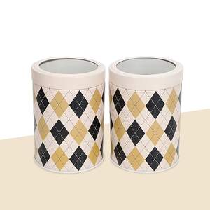 Tarro decorativo con tapa hecho a mano, hecho de materiales de primera calidad, perfecto para el suministro a granel y el almacenamiento en la cocina. - Product Image 2