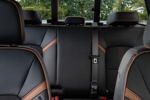 CLEAN 2023G-2. 1 Can_y _ On AT4 Crew Cab 4WD - Product Image 5