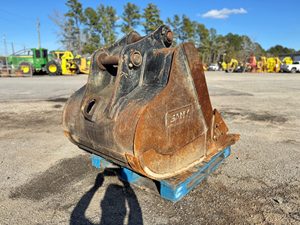 Godet CAT 24 d'occasion pour pelle rétrocaveuse ou mini-excavatrice - Product Image 5