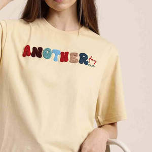 Camisetas Cortas Transpirables para Mujer, Venta Directa de Fábrica en Pakistán 2026, Diseño Bordado, Camisetas Modernas para Mujer - Product Image 2