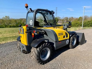 Mini-chargeur télescopique Wacker Neuson TH412 4x4 avec une grande capacité de levage pour la manutention et le levage de matériaux - Product Image 3