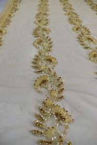 Encaje bordado tradicional hecho a medida con encanto contemporáneo. Ideal para diseñadores de prendas Diseñadores de novias y bodas - Product Image 4