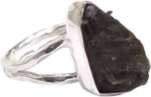Anillo de Plata de Ley 925 con Labradorita Natural Martillada para Mujer, Regalo de Navidad o Cumpleaños, Joyería Hecha a Mano - Product Image 2