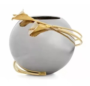 Venta de fábrica de metal con acabado de níquel para mesa al por mayor floreros elegantes jarrones modernos - Product Image 3