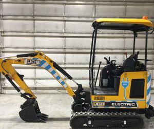 รถขุดขนาดเล็กไฟฟ้า JCB 19C-1E รุ่น TOP PRESSURE 2024 แบบ Zero Emission พร้อมเกียร์ PLC และระบบไฮดรอลิกเสริม - Product Image 1