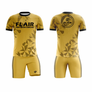 La mejor calidad, diseño personalizado, transpirable, comodidad, conjuntos de uniformes de camiseta de fútbol, servicio OEM para jóvenes, jugadores masculinos, corte automatizado - Product Image 5