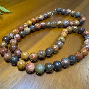 Collier en couches de perles géométriques fait à la main de qualité supérieure accessoire de déclaration élégant pour unisexe à prix réduit cadeau - Product Image 3