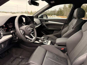 Audi Q5 quattro S line Premium 45 TFSI 2024 en parfait état - Product Image 4