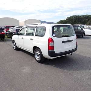 Probox SUV Híbrido Eléctrico 2024 Usado, 8 Cilindros, Volante a la Izquierda, Automático de 6 Velocidades, Cuero Oscuro, Techo Solar, LHD/RHD, en Venta - Product Image 6