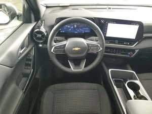 Equinox LT AWD SUV 2025 USADO, Asientos de Tela Oscuros, Volante a la Izquierda, Automático Inteligente, En Buenas Condiciones - Product Image 3