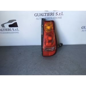 ไฟท้ายขวา STOP HYUNDAI Matrix 1st Series 9240217010 (01>07) - Product Image 1