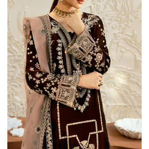 Vestido de terciopelo de lujo de diseño único hecho a mano bordado profesional fiesta o boda elegante vestido de terciopelo ropa de invierno nupcial - Product Image 2