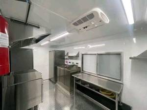 Remorque de camion de cuisine mobile en aluminium blanc, équipement de cuisson personnalisable pour la vente de glaces et de restauration rapide en rue, résistante à la rouille - Product Image 5